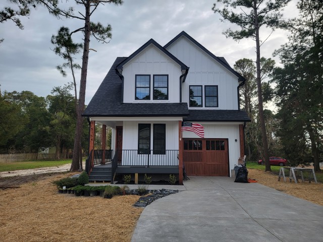 3 Bedroom, 3 Bath Modern Farmhouse